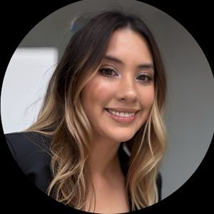 Meet your Posher, Alejandra